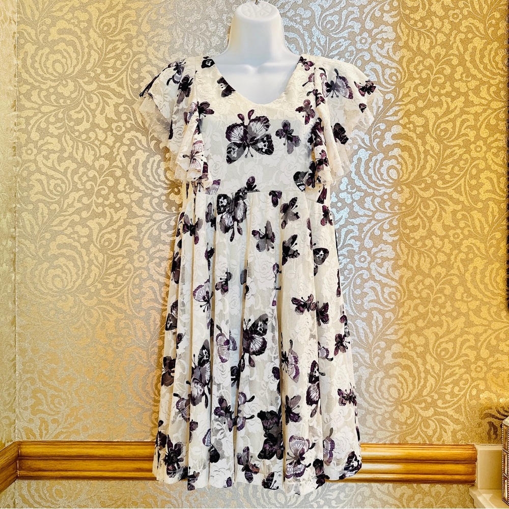 🤍🖤🦋 BUTTERFLY CREAM flutter sleeve floral rose sweetheart mini babydoll dress